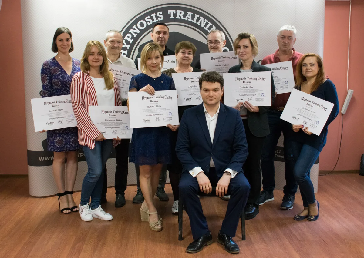 Graduate group after completing the extended live training course