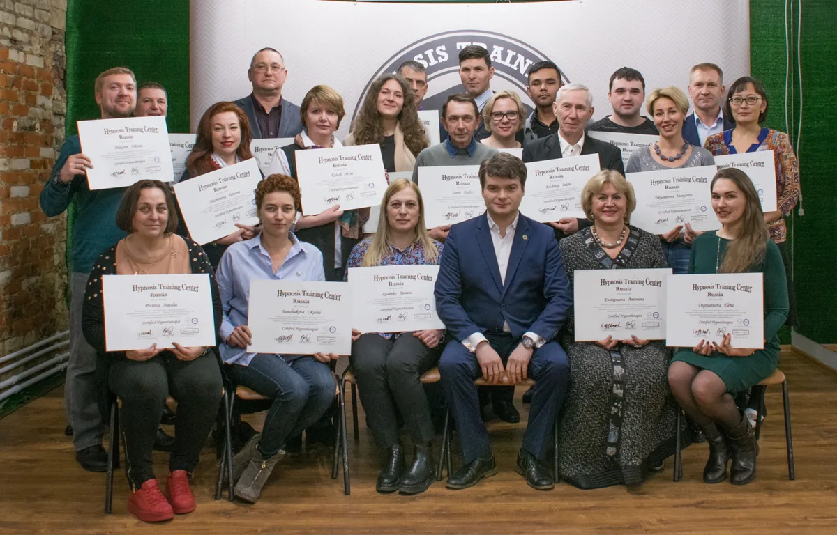 Andrei Efremov with graduates after advanced structural method training