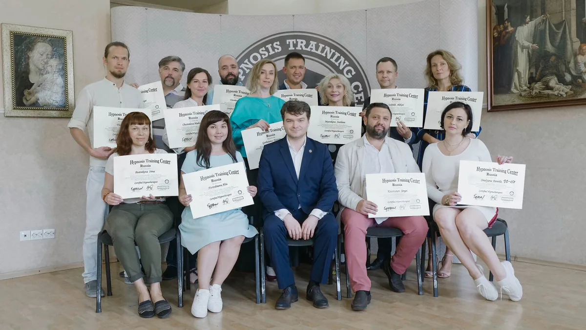 Andrei Efremov with graduates of the extended in-person training program